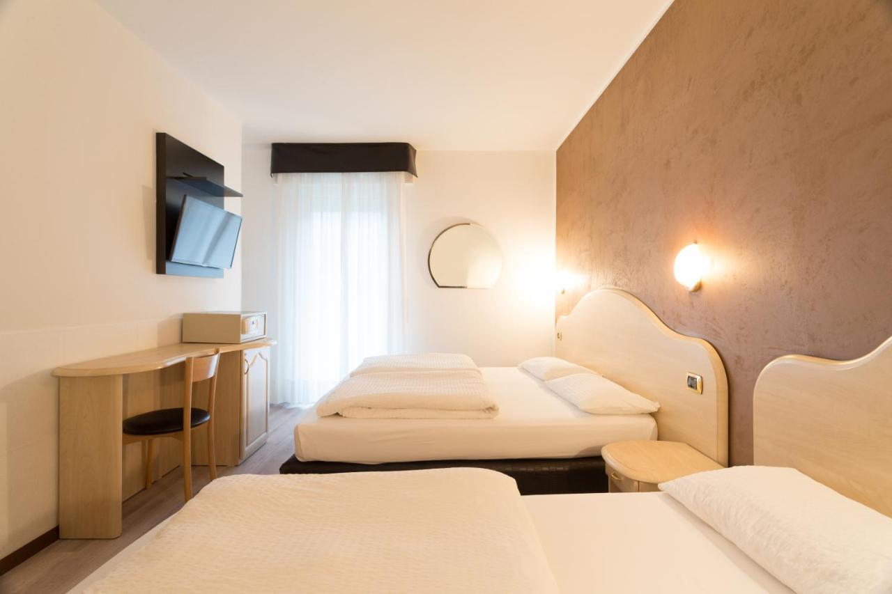 Hotel Rudy Riva del Garda Rom bilde